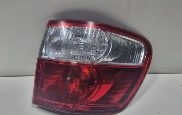 Toyota Corolla Verso E121 Rear/tail lights 9668