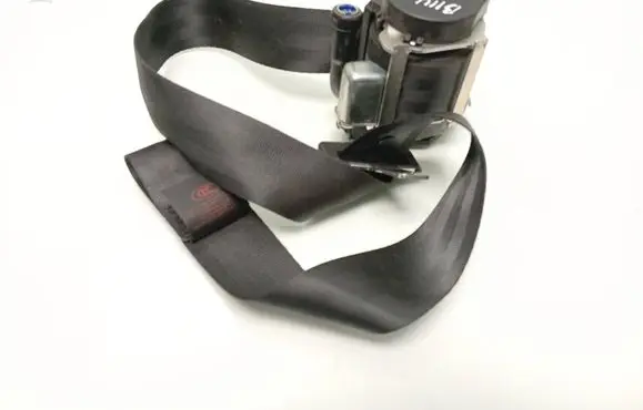 Peugeot RCZ Front seatbelt YM15300480 0409201 3256563