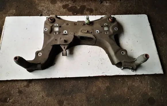 Renault Megane III Front subframe
