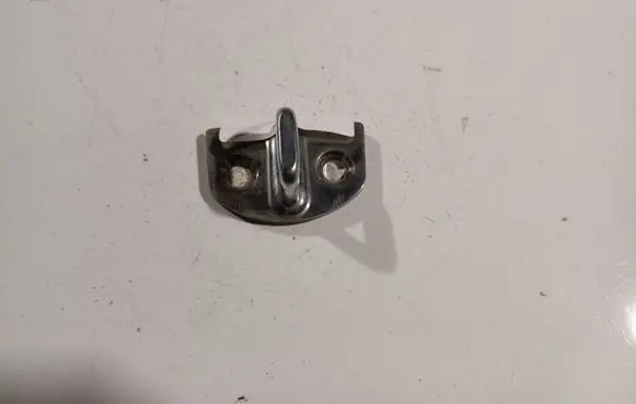 Skoda Fabia Mk1 (6Y) Rear door lock loop/hook striker 