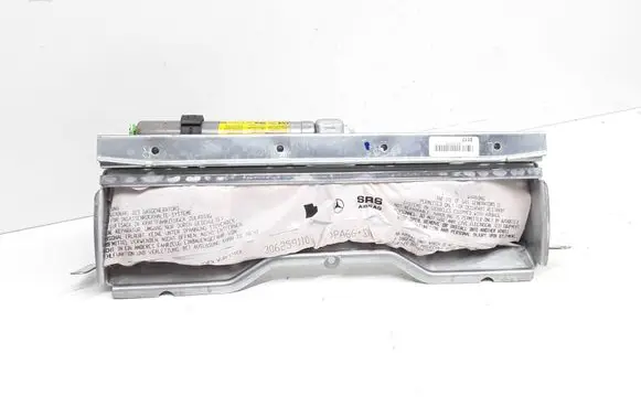 Mercedes-Benz C W204 Knee airbag 306026999AR 2048602002