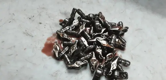 Audi Q7 4M Valve rocker arm 