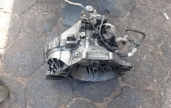 Ford Kuga II Manual 6 speed gearbox F1DR7F096CCA