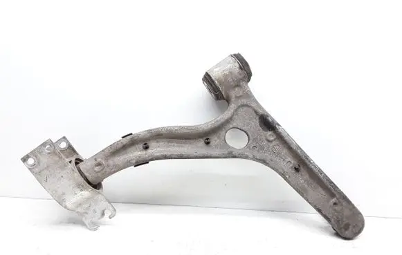 Mercedes-Benz A W176 Front lower control arm/wishbone