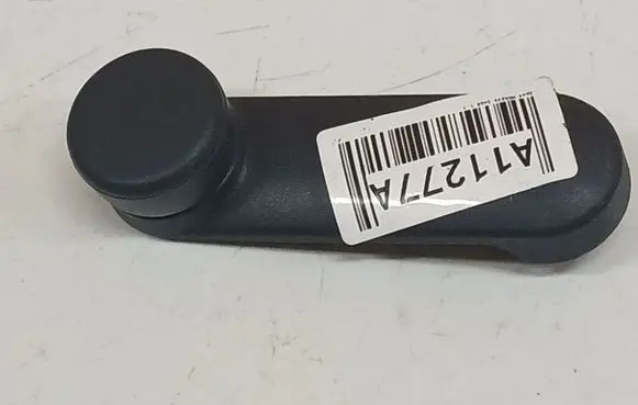 Opel Meriva A Front door window winding handle 902471500430