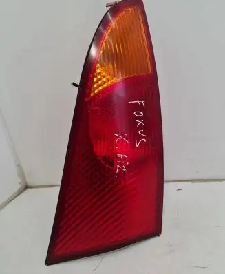 Ford Focus Headlight/headlamp dust cover 0374D XS4X13440A XS4113404A