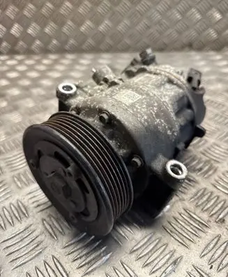 Volkswagen Golf VII Air conditioning (A/C) compressor (pump) 5Q0820803 447150
