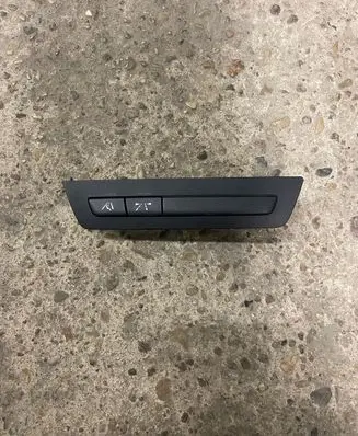 Multifunctional control switch/knob