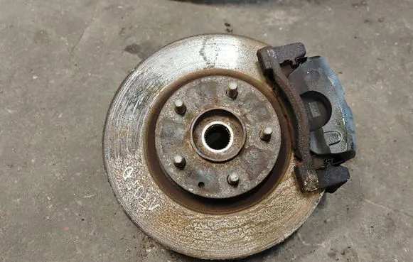 Mazda CX-5 Front wheel hub 6070