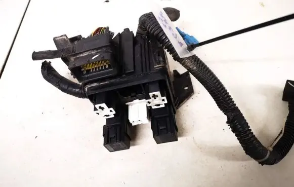 Nissan Almera N16 Fuse box set