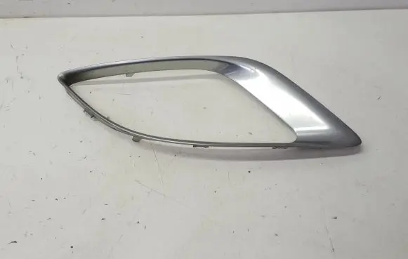 Dodge Durango III Front fog light trim/grill 05113745AB