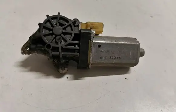 Ford Mustang VI Seat adjustment motor 0390203047