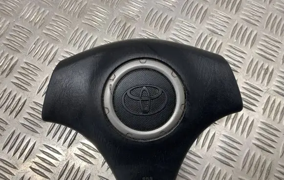 Toyota RAV 4 (XA20) Steering wheel airbag 8419802