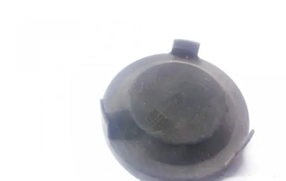 Volvo S40, V40 Headlight/headlamp dust cover 147969