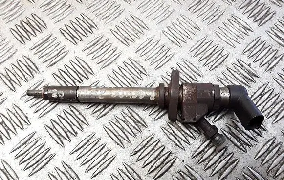 Fuel injector