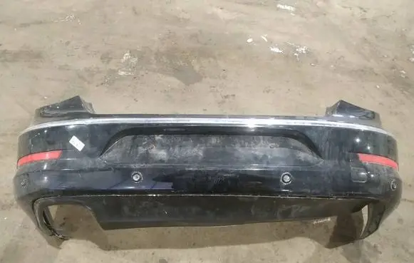 Volkswagen PASSAT CC Rear bumper JUODAS