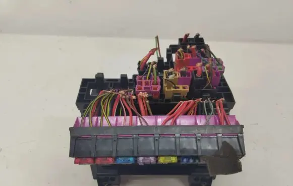 Seat Alhambra (Mk1) Fuse box set 7M3937499 YM2114A323BA