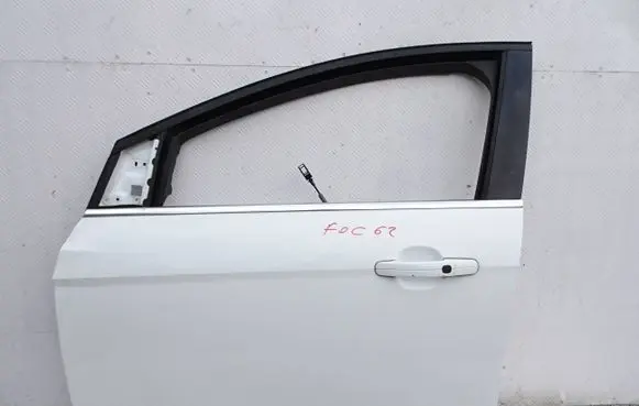 Ford Focus Front door vdw