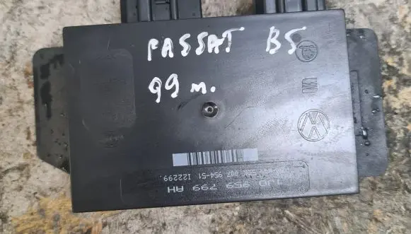Volkswagen PASSAT B5 Comfort/convenience module