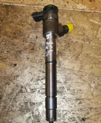 Fuel injector