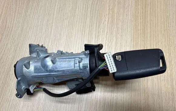 Seat Leon (5F) Ignition lock 1K0905851