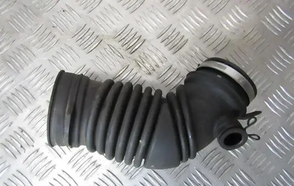 Toyota Avensis T270 Intercooler hose/pipe 178810r020 17881-0r020