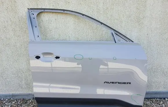 Jeep Avenger Front door 