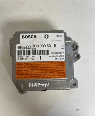 Volkswagen Phaeton Airbag control unit/module 3D0909601E 0037CCG1939H 0285001733