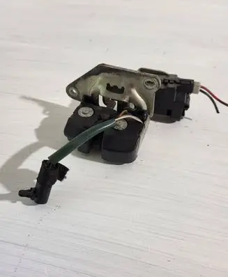Alfa Romeo 147 Throttle valve PA66M40 A997