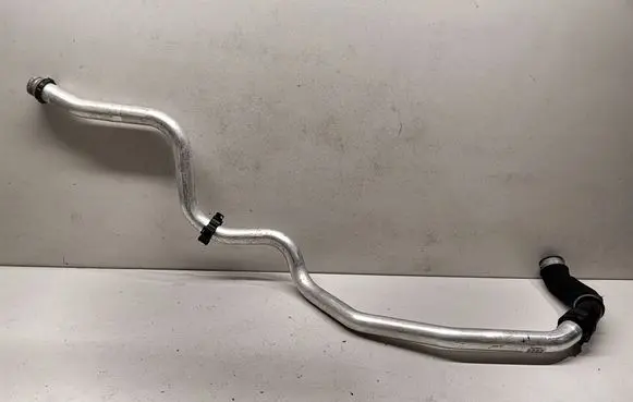 Porsche 911 992 Engine coolant pipe/hose 992121568
