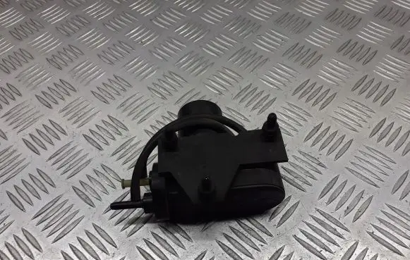Volvo S40, V40 Central locking vacuum pump 