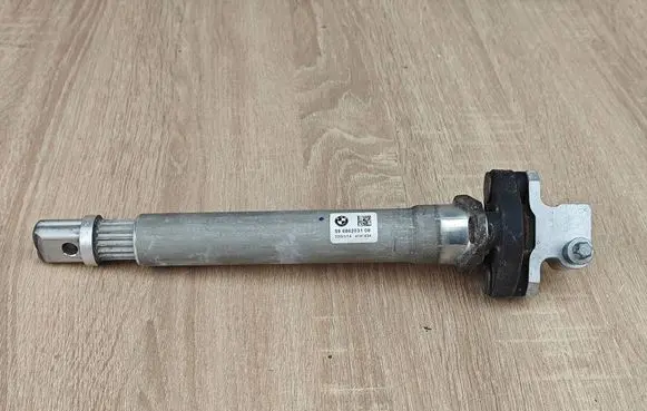 BMW 5 G30 G31 G38 Steering column universal joint 6862031