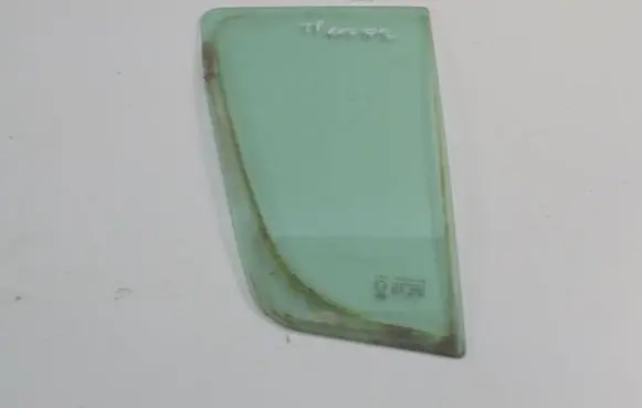 Dacia Sandero Rear side window