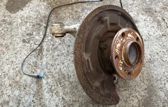 Mercedes-Benz A W176 Rear wheel hub 2460306