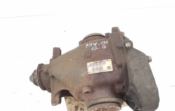 BMW 1 E82 E88 Rear differential 7570280