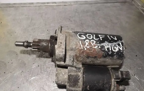 Volkswagen PASSAT B4 Starter motor 02A911023T 1005821486