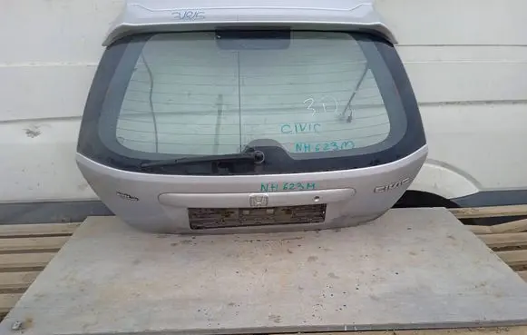 Honda Civic Tailgate/trunk/boot lid 385