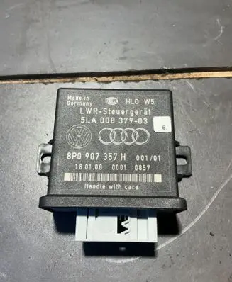 Audi A6 S6 C6 4F Light module LCM 5LA00837903 8P0907357H