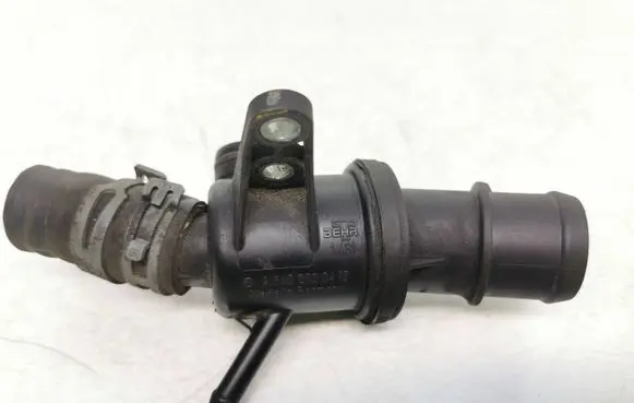 Mercedes-Benz A W169 Engine coolant pipe/hose A6402000415 1431
