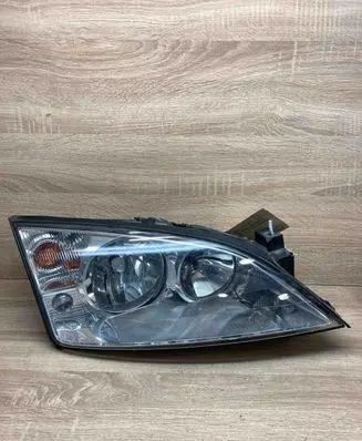 Ford Mondeo Mk III Headlight/headlamp 1S7113005AM 0301174202