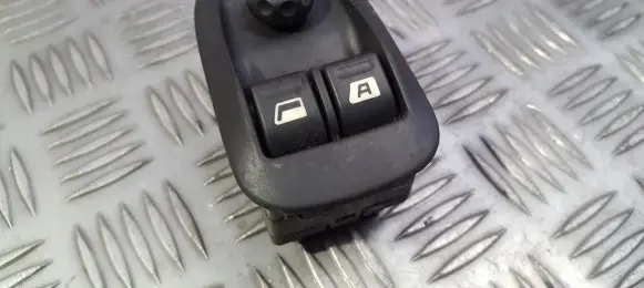 Peugeot 206 Wing mirror switch