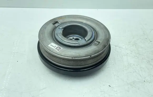 BMW 5 G30 G31 Crankshaft pulley 9489889