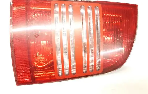 Skoda Octavia Mk1 (1U) Rear/tail lights 1U9945096 1U9945112B