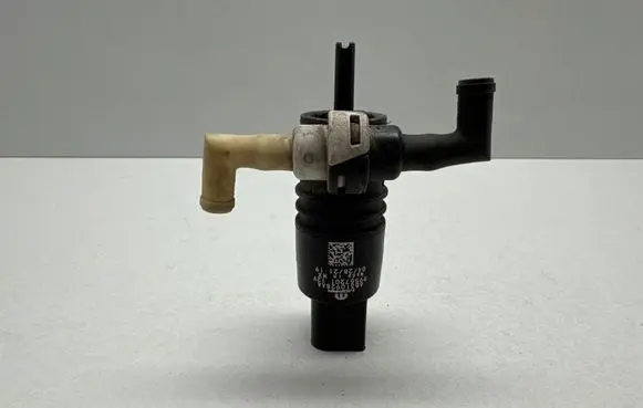 Chrysler Pacifica Windscreen/windshield washer pump 68310928AA 99557201