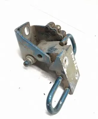 Volkswagen Touran I Front door lower hinge