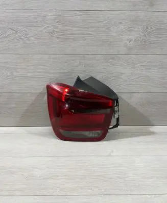 BMW 1 F20 F21 Rear/tail lights 7270097 04990006