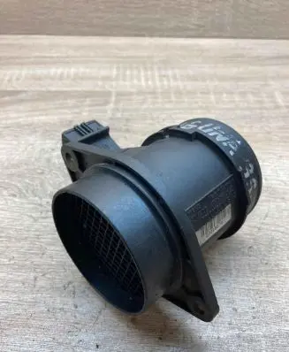 Volvo S40, V40 Mass air flow meter 7700105010B 5WK9615
