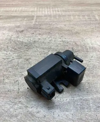 BMW 5 E60 E61 Turbo solenoid valve 7796634