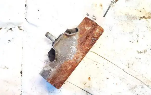 Peugeot Boxer Engine mount bracket