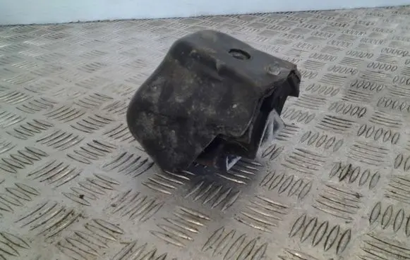 Volkswagen Crafter Engine mount bracket A9062411013